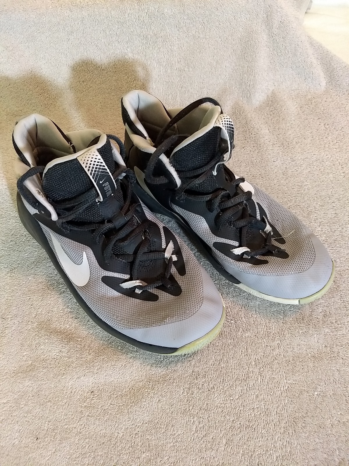 Nike Kids Court Structur Wolf Gray Basketball Shoe AJ… - Gem