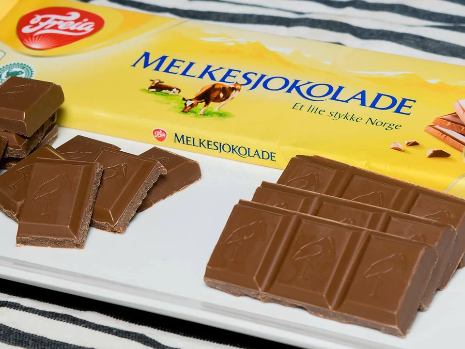 Melkesjokolade: Norwegian Milk Chocolate bar from Freia 200 grs. Made since 1906 - Image 2 of 4