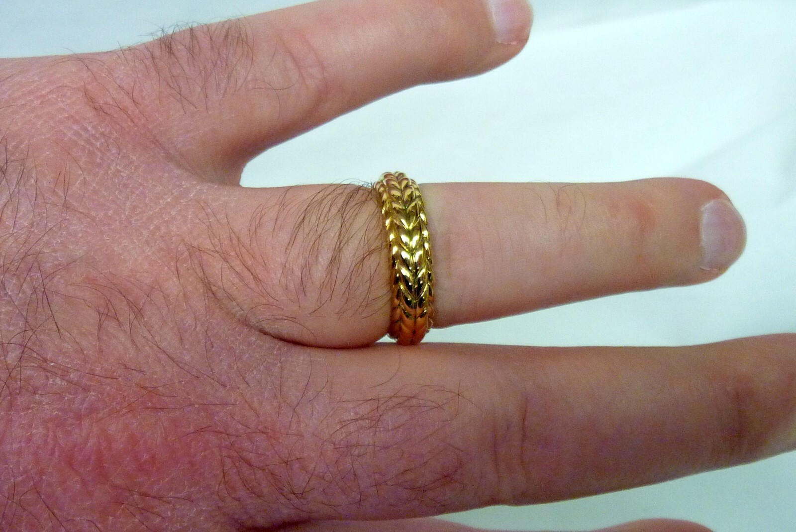 David Yurman 18KT Gold Mens Chevron Style Ring / Band… Gem