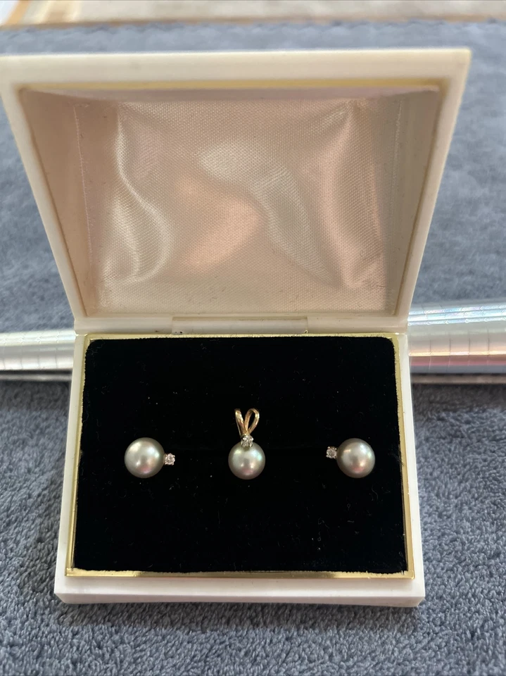 Juego de pendientes de oro amarillo estampado 14k plata Akoya/perla gris y diamantes Foto 2 de 4