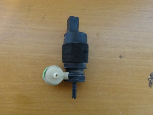 Wischwasserpumpe 1T0955651A VW Passat 3C B6