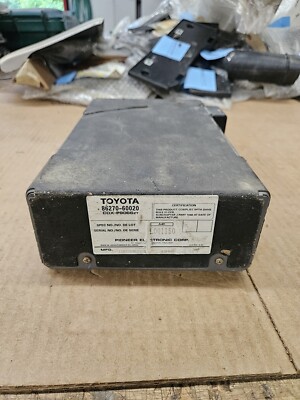 1996-1997-1998 Toyota Lexus LX450 CD Changer 86270-60020 CDX