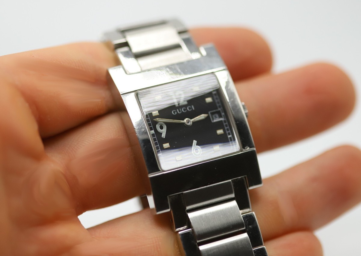 Gucci 7700M Stainless Steel Men's Watch 6.5 Gucci 7700M Stainless Steel Men's Watch 6.5