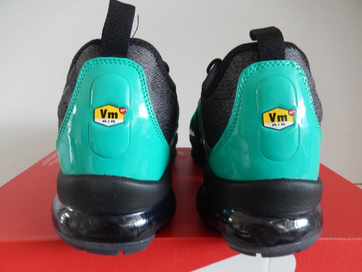 nike vapormax plus eagles