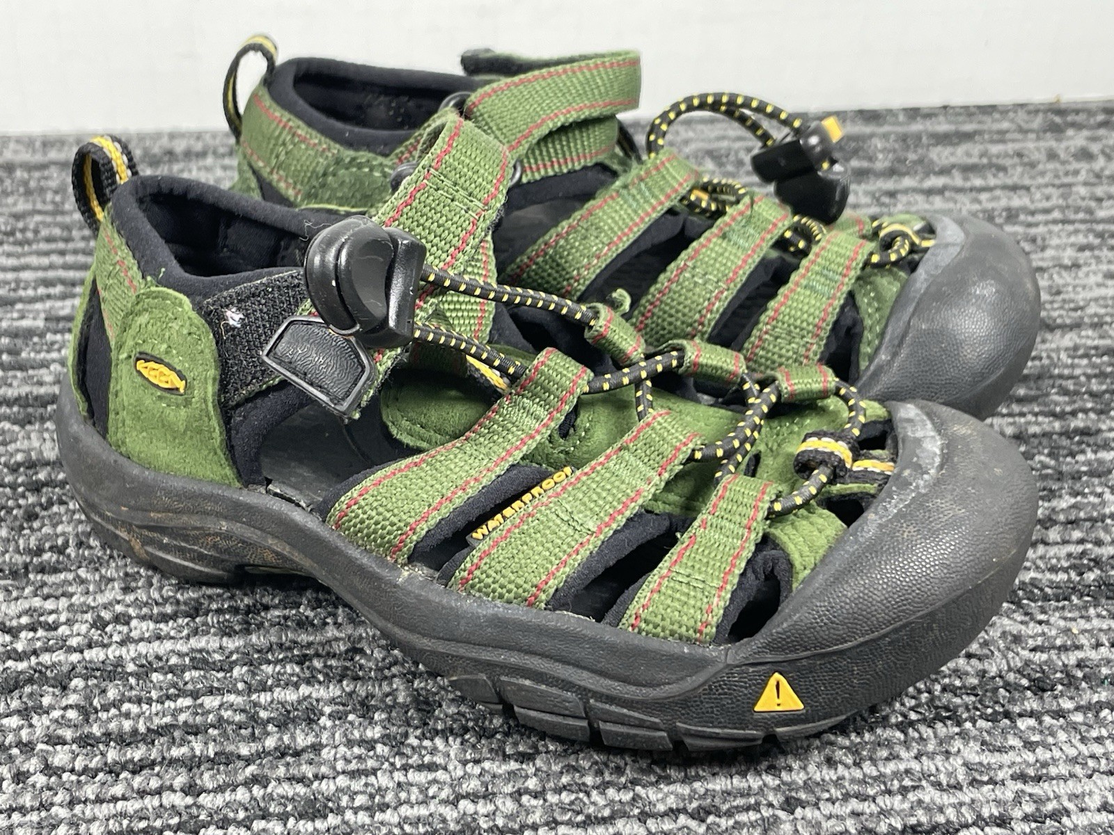 ? Scarpe impermeabili sandalo Keen Newport H2 verde militare • bambini ragazzi taglia 10