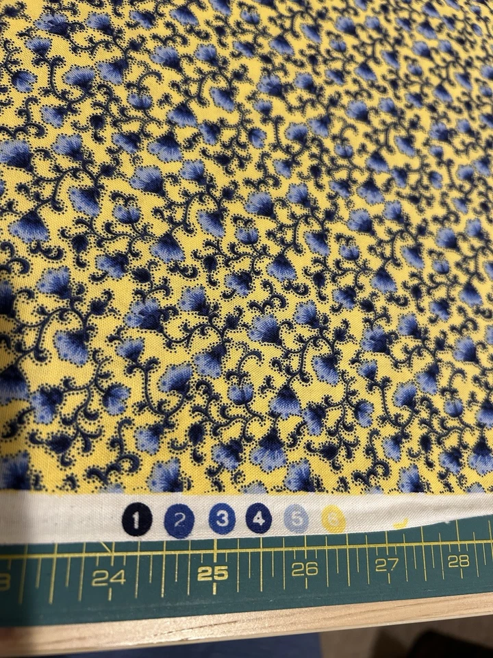 Tela Timeless Treasures flores azules amarillas por acolchado costura #fleur C8760 Foto 3 de 4