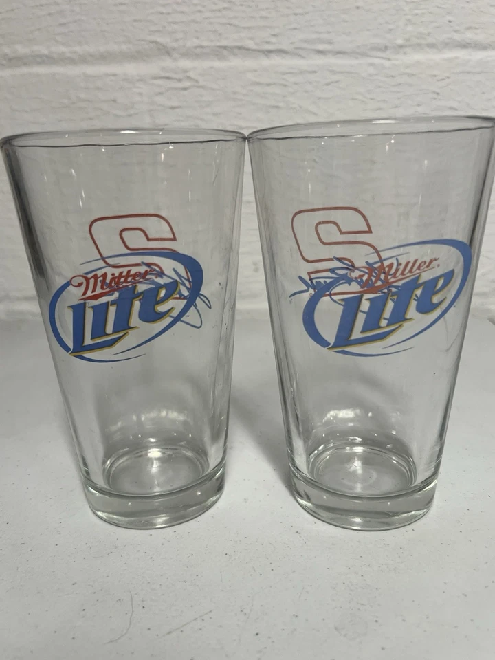 Vaso de cerveza de 2 pintas MILLER LITE KURT BUSCH #2 NASCAR Legend Foto 2 de 2