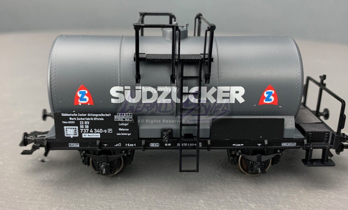TRIX 23931 H0 - 3 WAGONS CITERNES PROD. PÉTROLIERS - DR