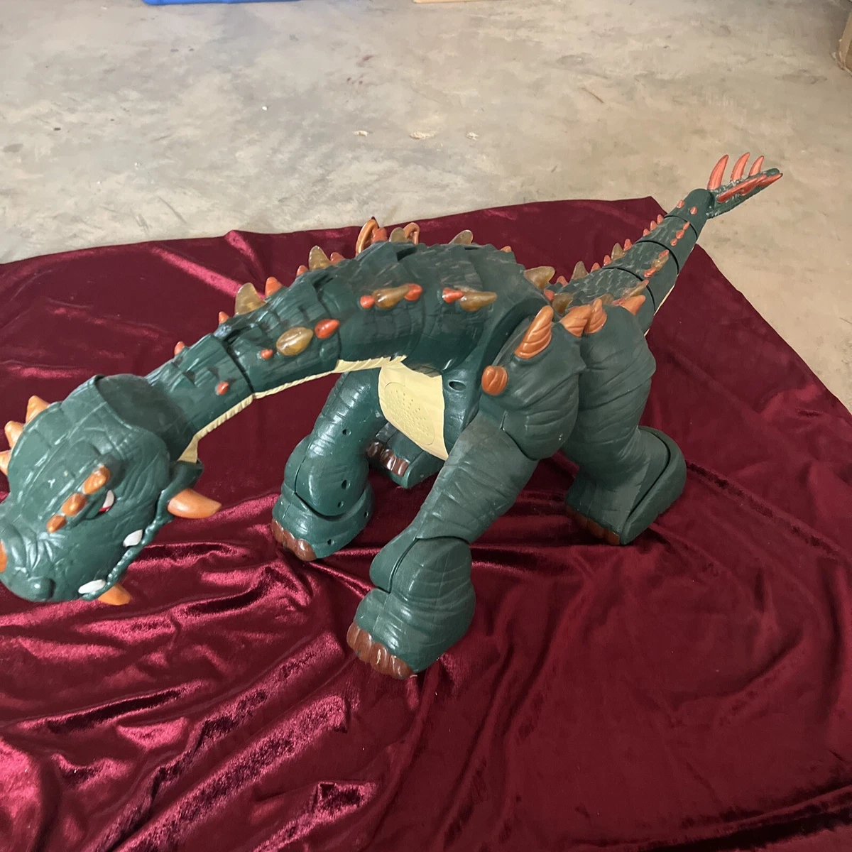 Fisher price spike best sale the ultra dinosaur