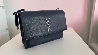 YSL   Yves Saint Laurent, Umhängetasche aus Leder, Model  Sunset , Farbe: Navy