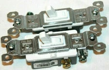 Pass & Seymour White  3-Way & Single Pole Switch 15A 120V Lot of 2