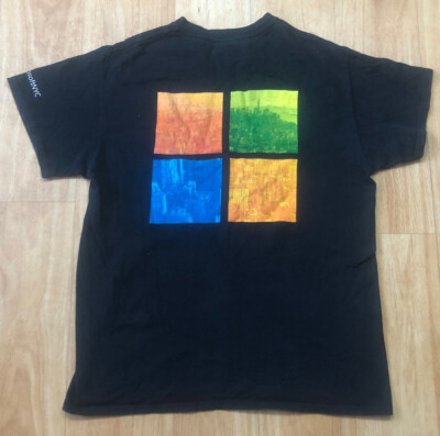 Vintage Microsoft T-Shirt Medium Windows New York City Geek Nerd Tech Computer