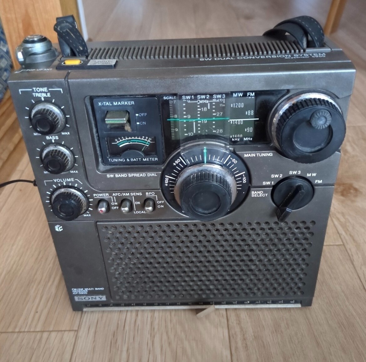 Sony ICF-5900 FM/AM Multi Band Short Wave Radio Receiver