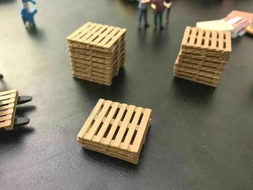 1/50 Scale Wood pallets, Diorama - 10 units 1:50 Beena Studio - Picture 3 of 3