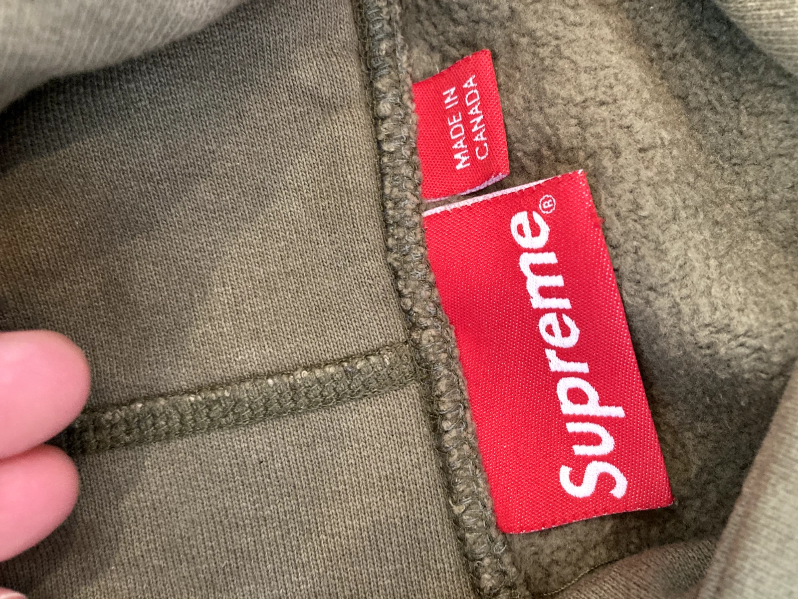 Felpa con cappuccio classico logo cromato Supreme oliva taglia FW16 large usata