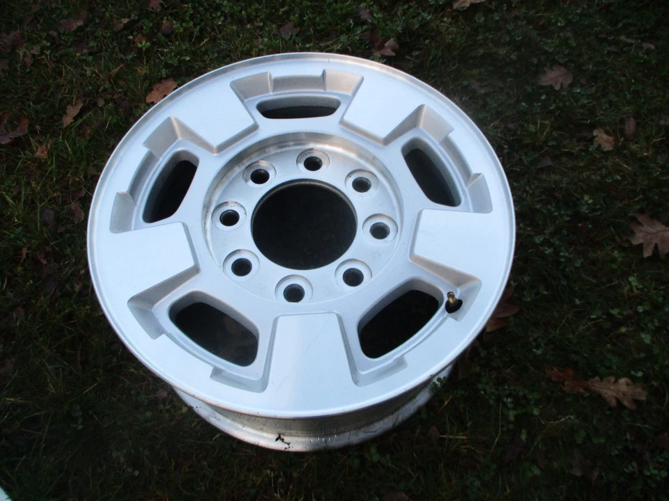 Aro de roda 17"" x 7,5"" Silverado 2500 3500 prata usinada fabricante de equipamento original 5500 2011-2019 #8 - Imagem 2 de 4