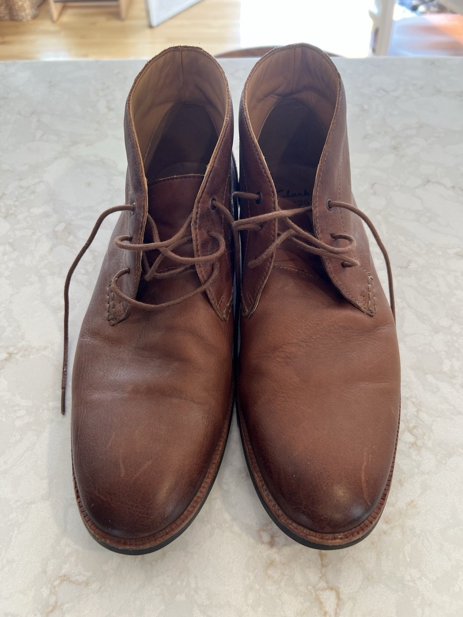Clarks 16501 Mens Brown Chukka Boots Size 10.5M Leather Lace  display picture 2