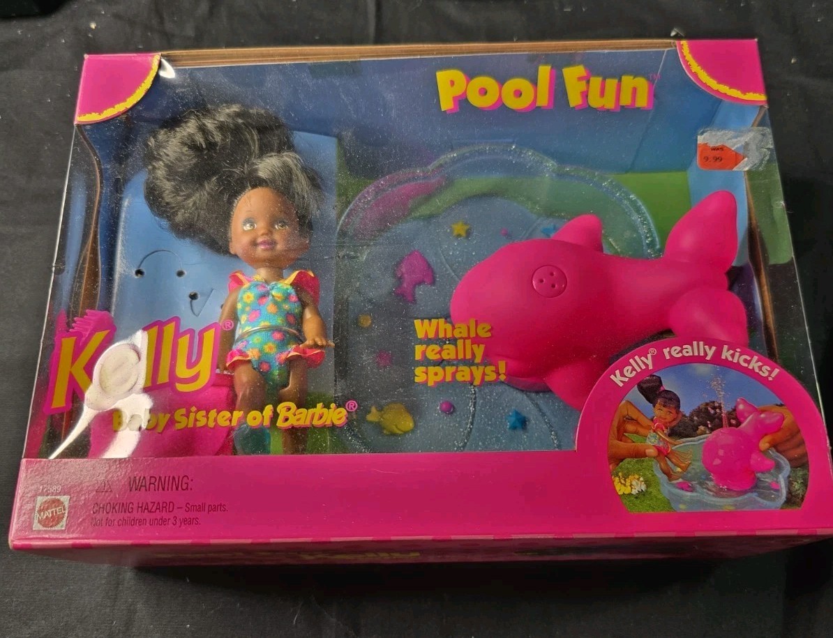 VINTAGE 1996 POOL FUN KELLY AA BABY SISTER OF BARBIE DOLL MA