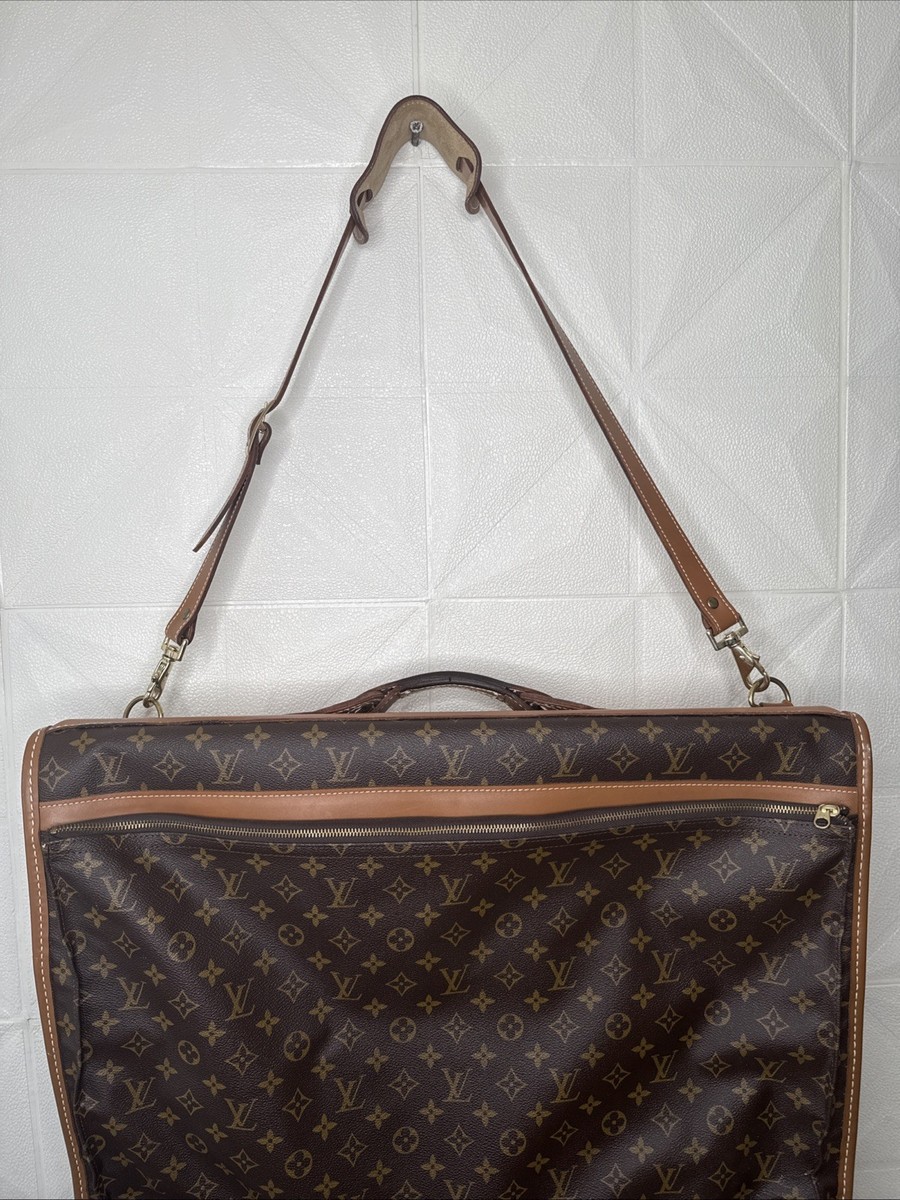 LOUIS VUITTON Garment Bag , LV Monogram Portable Dome Garment