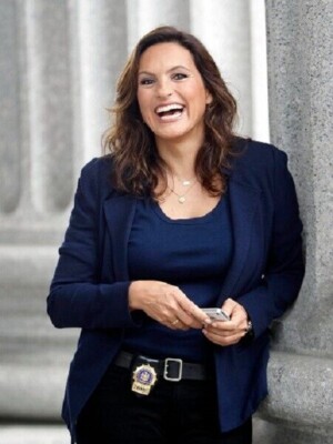 10 x Law Order: SVU Unsigned 10