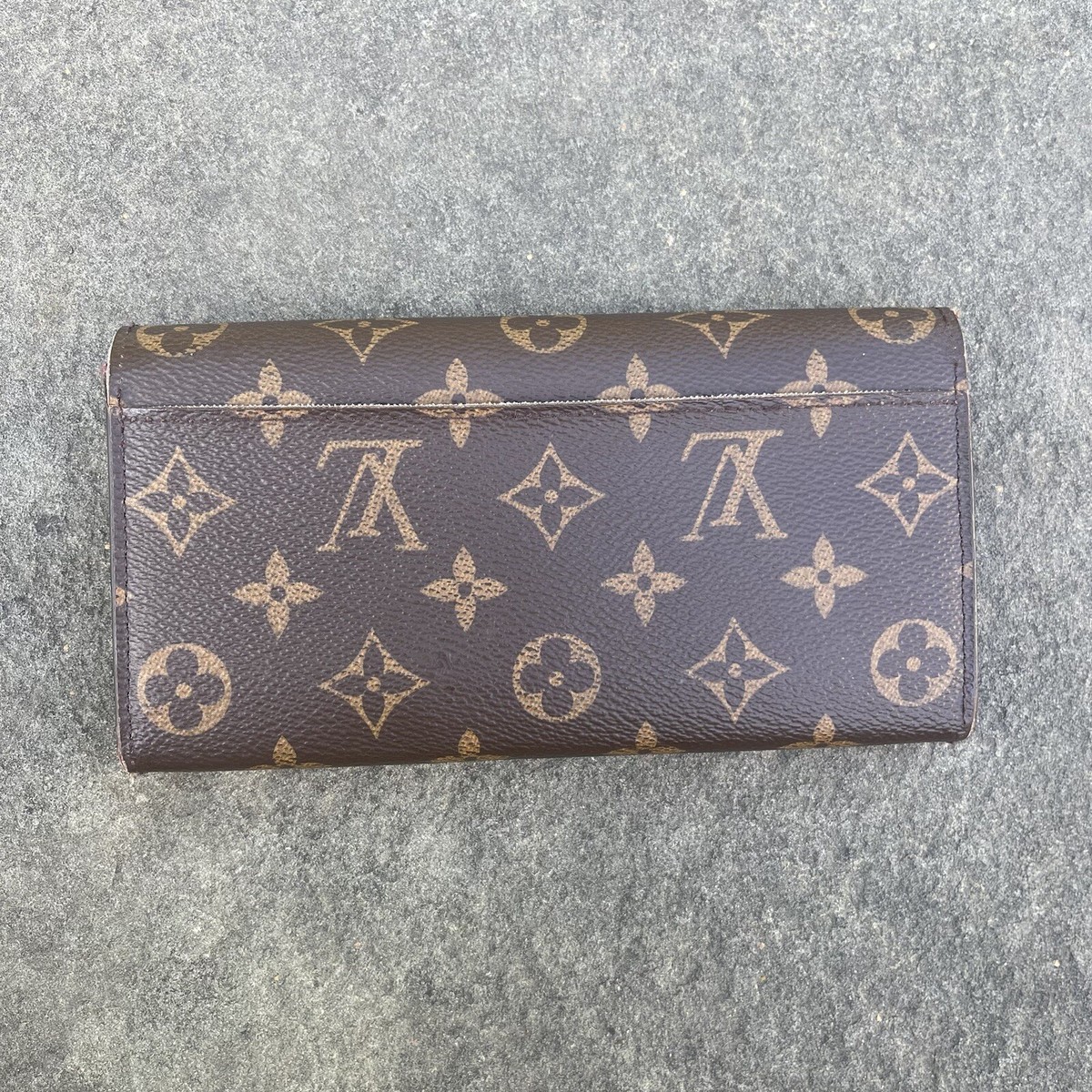 Louis Vuitton Monogram Sarah Wallet Portefeuille Cranberry