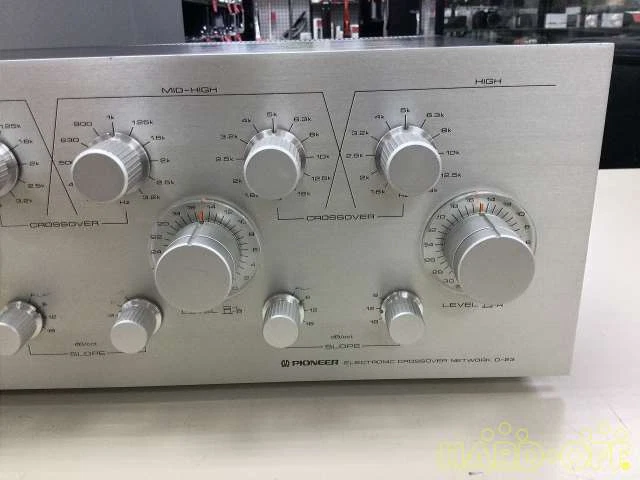 Pioneer In Translation 2 4Way Channel Divider D-23 Moving Works - Image 2 of 4