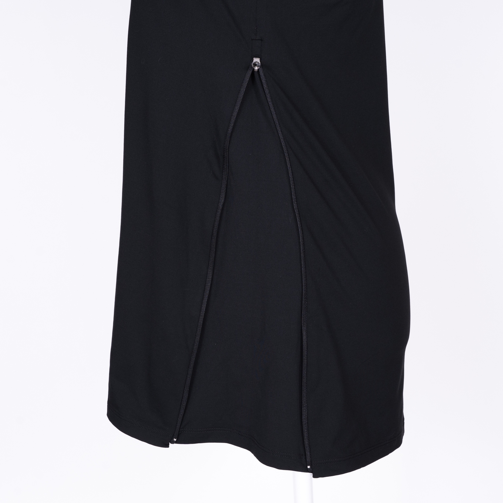 NWOT Spanx Black Microfiber Stretch Basic Zip Sid… - image 4