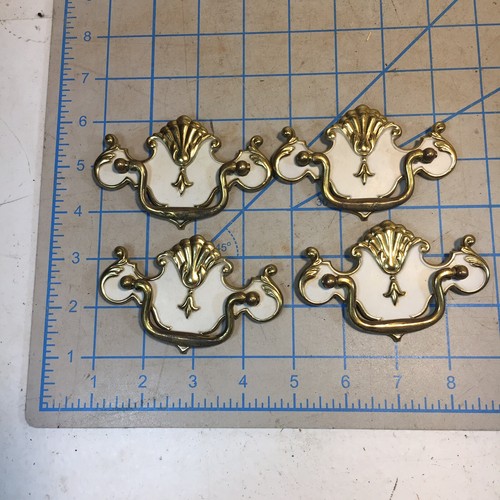 Set of 4 Vintage White & Brass Metal Drawer Pulls – Mid-Century Modern Cabinet - Picture 10 of 12