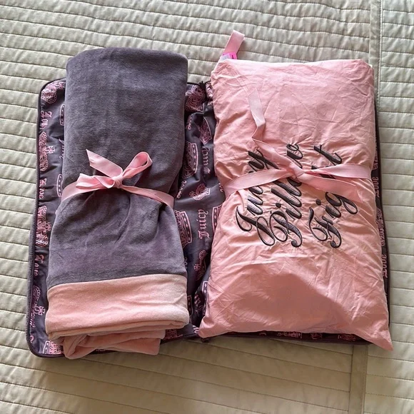 Vintage Juicy Couture Slumber Party Travel Blanket & Pillow Set | eBay