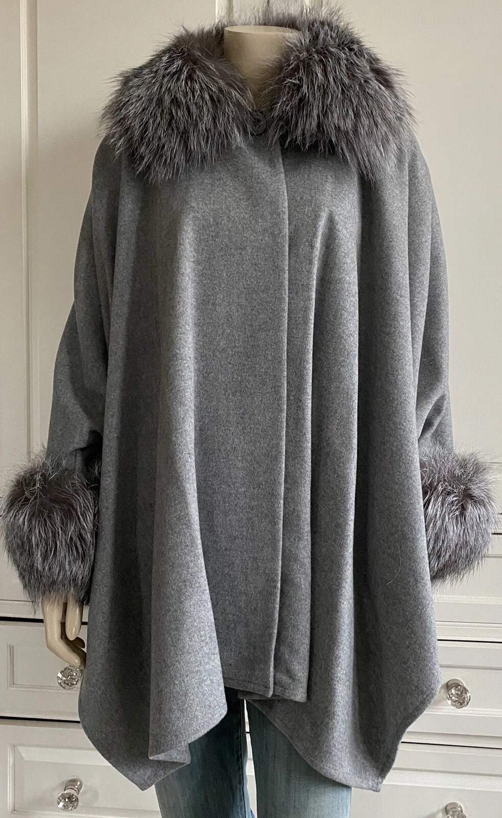 RRP£595 - BNWT - JESSIMARA grey wool & cashmere Poncho Jacket & fur trim UK12-14
