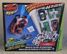 Air Hogs RC Zero Gravity Urban Chase Set Drives On Wall 2009 Spin Master Sealed 