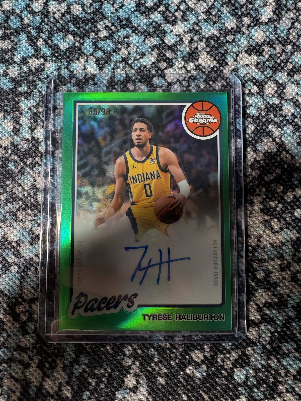 topps chrome update tyrese haliburton green auto 85/99