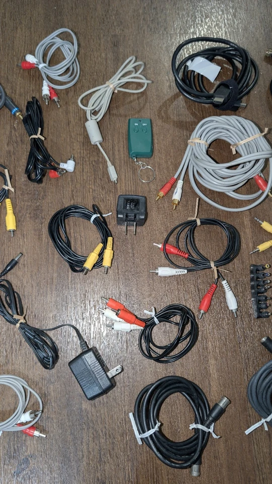 27 Piece Reseller Mixed Lot Power Cord Ac Adapter RCA Cable HDMI Coaxial ,& More - Image 4 of 4
