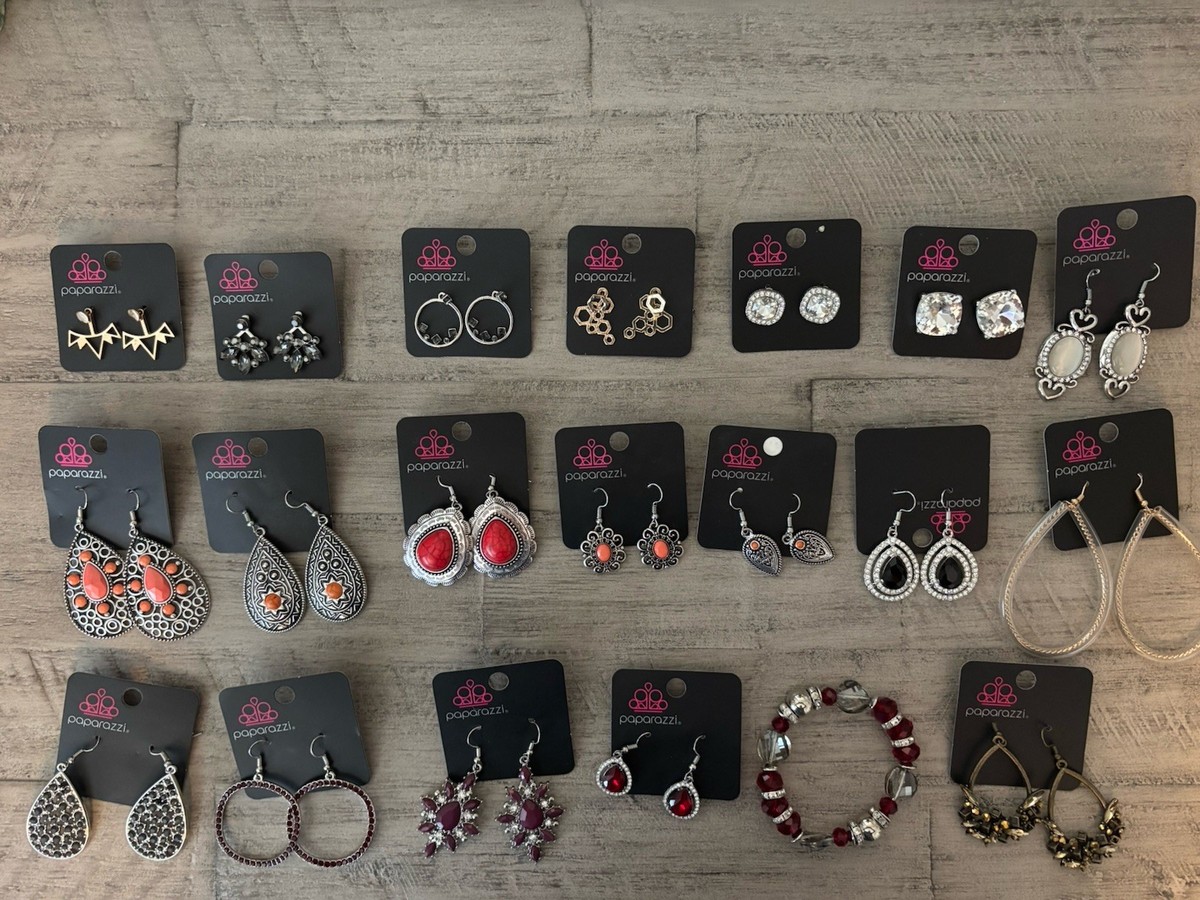 Paparazzi Jewelry 1 Bracelet 19 Earrings