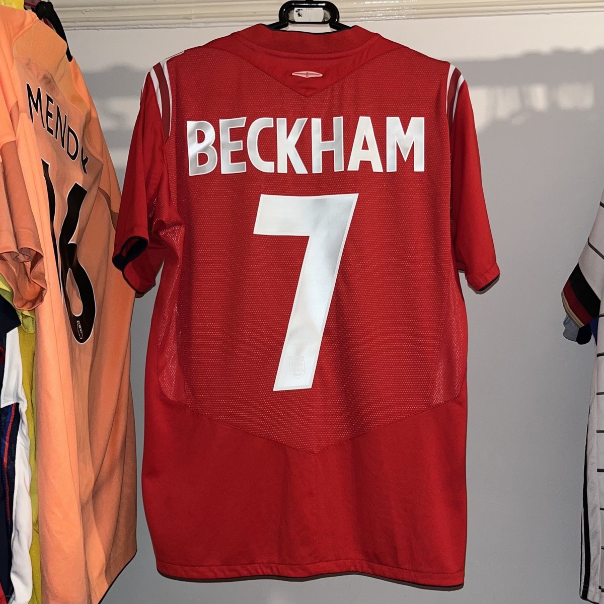 England 2004/05/06 Umbro Away Football Shirt Red David Beckham 7