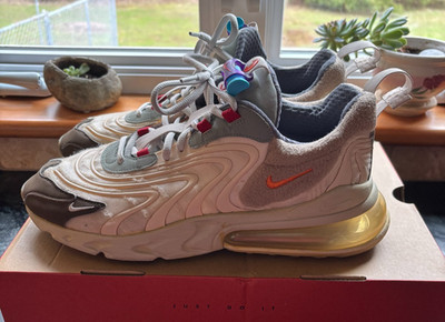 Nike Air Max 270 Cactus Trails Mens size 10.5 W/ Box CT2864200