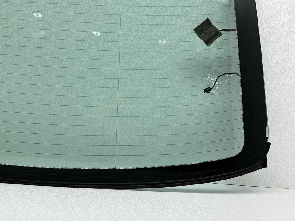 2009 - 2012 BMW 750I F01 SEDAN 4.4L V8 GAS REAR BACK WINDSHIELD WINDOW GLASS OEM - Image 4 of 4