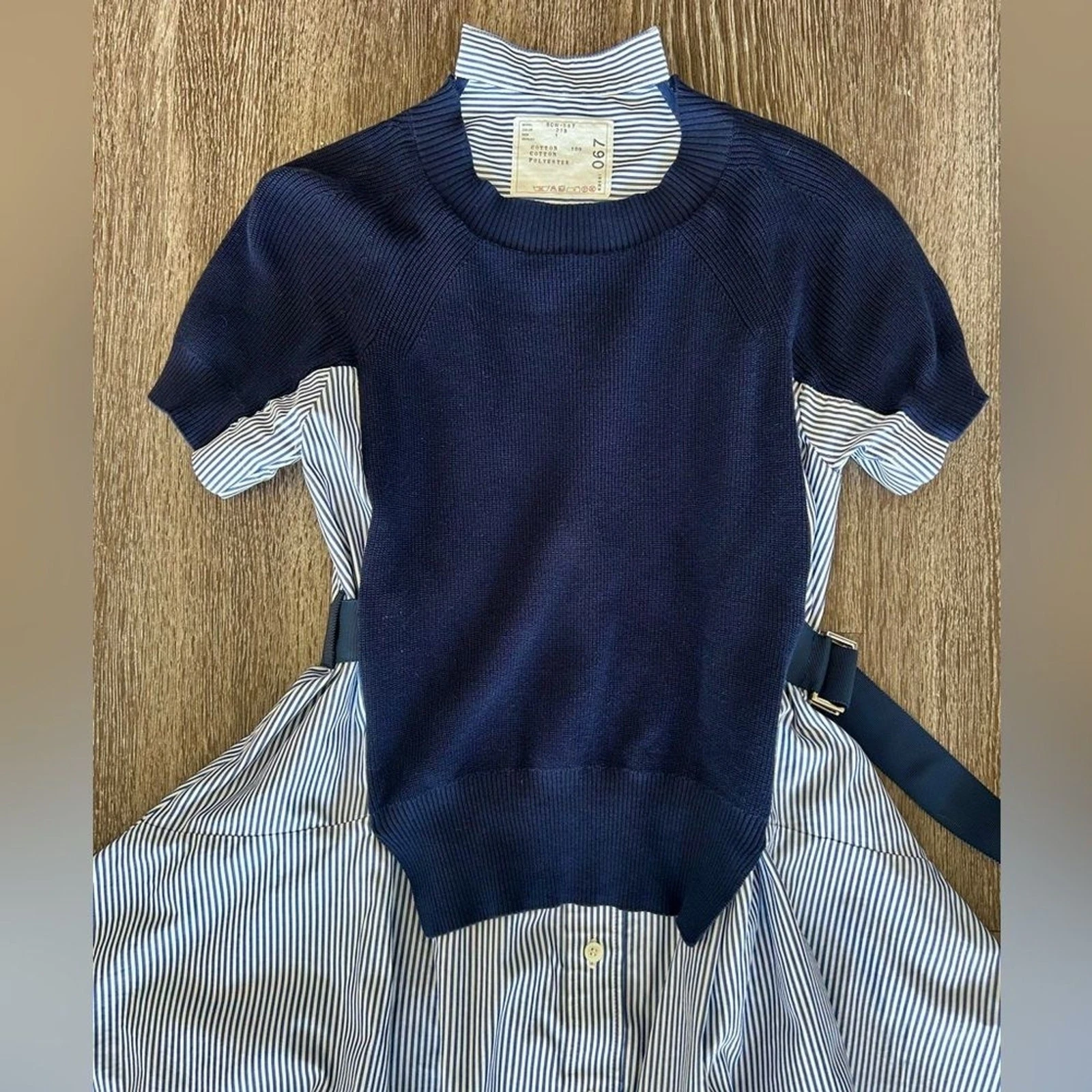 Camicia ibrida SACAI nuova senza etichette abito blu navy righe 100% cotone maglia overlay taglia 1 XS