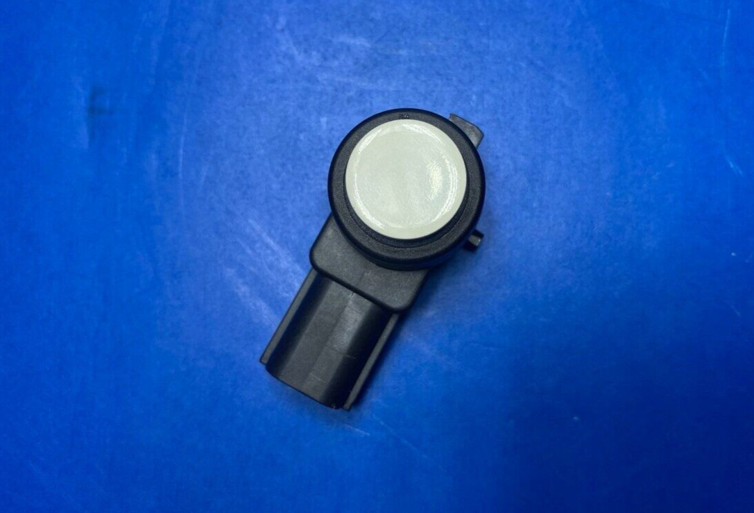 2014 - 2024 MASERATI GHIBLI FRONT BUMPER PARKING AID ASSIST SENSOR 53104272 OEM