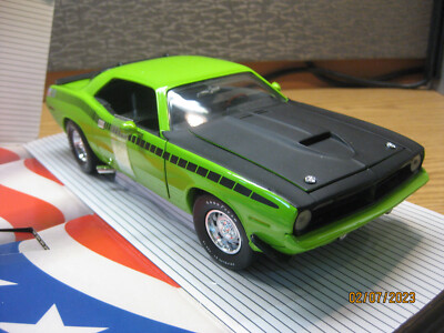 1970 PLYMOUTH AAR CUDA 1/18 アメリカンマッスル 1970 Plymouth AAR Cuda 1:18-Scale Diecast Car With A Moulin