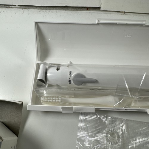 Vintage Panasonic POWER FLOSSER w 30 Flossing Heads NEW EW 118 - Picture 4 of 7