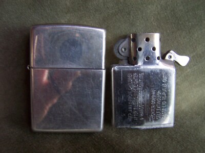 ZIPPO Lighter-full size- flat bottom-looks like silver-