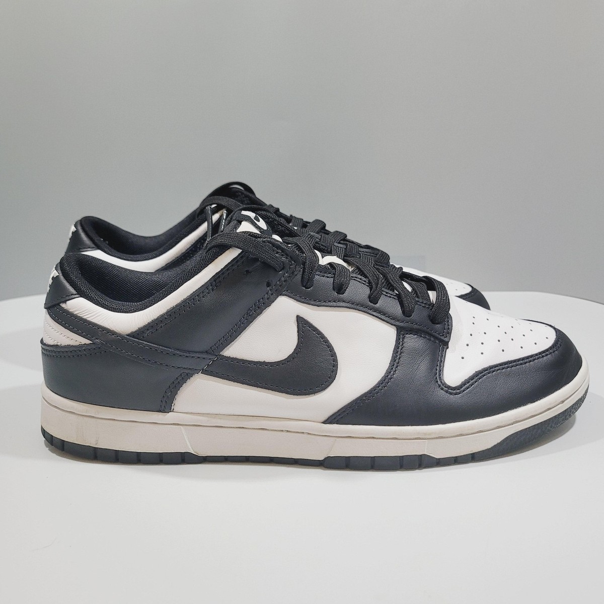 Nike Dunk Low Retro Shoes Mens Size 11 Black White Panda  display picture 2