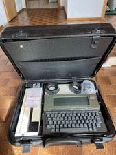 Klasa muzealna Nixdorf-M10 Olivetti Mobile- zintegrowana walizka i drukarka na baterie