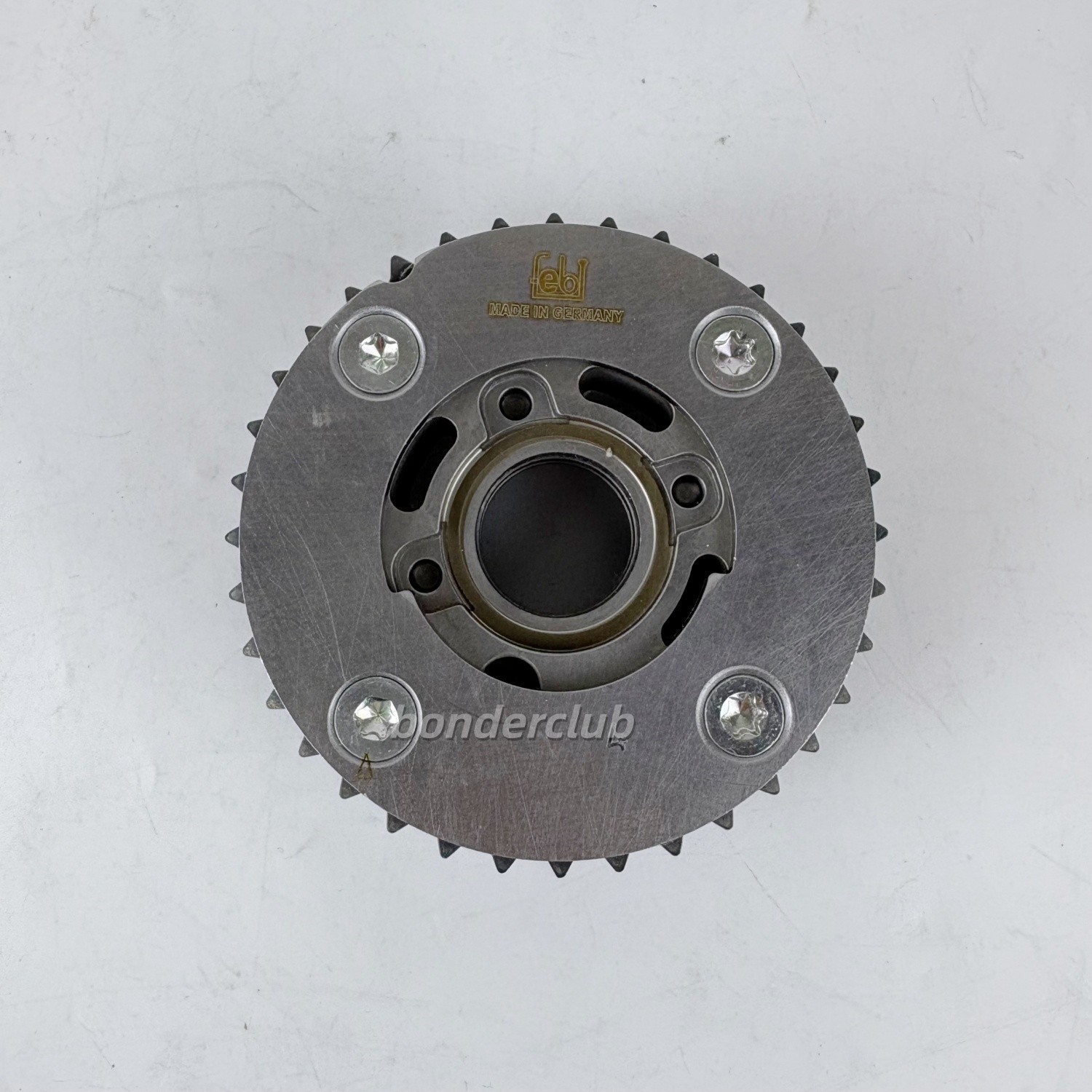 New 2Pcs Intake & Exhaust Engine Variable Valve Timing (VVT) Sprocket For BMW i8