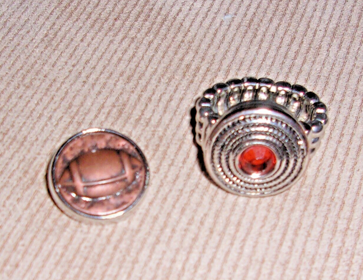 VINTAGE GINGERSNAPS STRETCH RING RUBY RED STONE &… - image 1