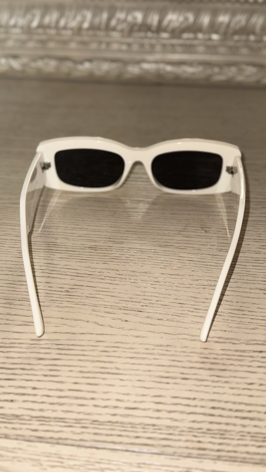 Gucci Rectangular Sunglasses White Frame Black Le… - image 3