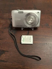 Nikon Coolpix S3300 16MP 6x Zoom Compact Digital Camera