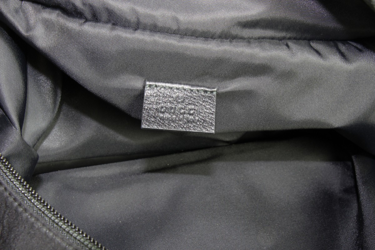 NEW GUCCI 536842 Belt Bag with Gucci 80's Patch Convertible