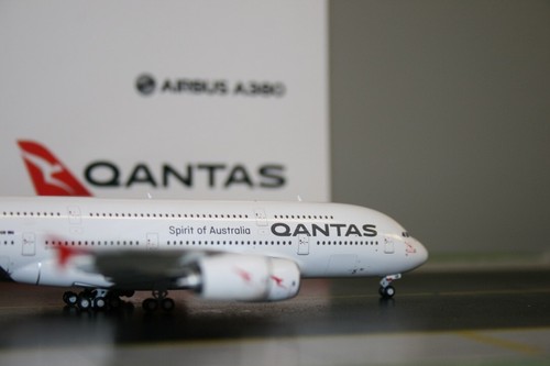 Gemini Jets 1:400 Qantas Airbus A380 VH-OQB (GJQFA2075) Model Plane DEFECT - Picture 3 of 9